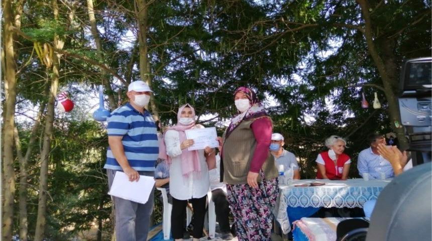 ‘Tıbbi ve Aromatik Bitkiler Yetiştiriciliği Kursu’ katılımcılarına belgeleri verildi
