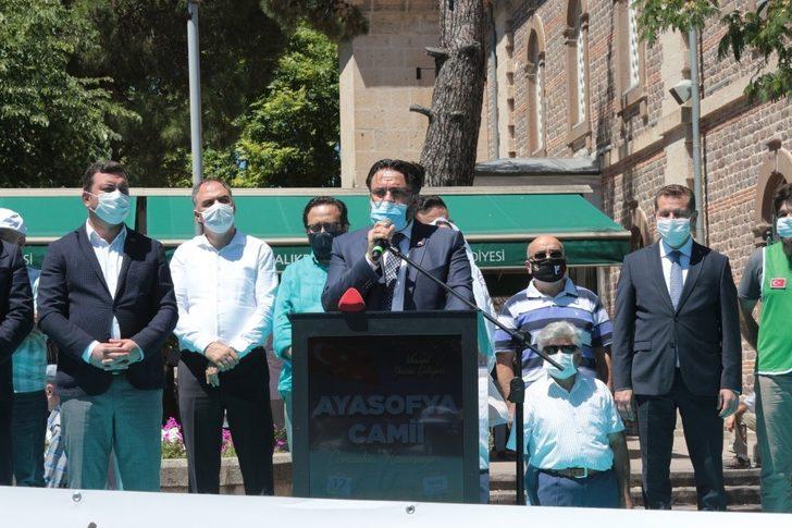 Balıkesir’de Ayasofya’nın ibadete açılması sevinci G4