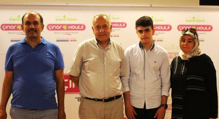 500 tam puan ile LGS’de Türkiye birincisi oldu G3