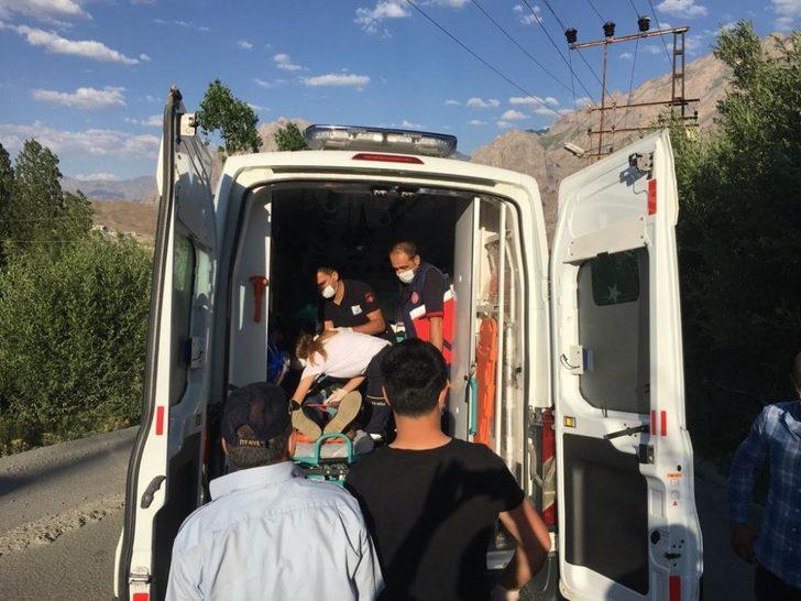 Hakkari’de trafik kazası: 4 yaralı G2