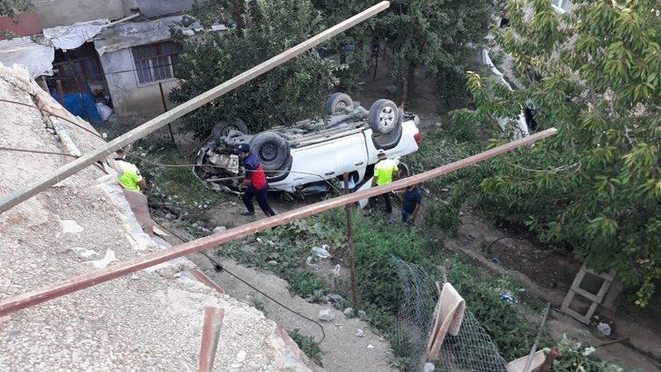 Hakkari’de trafik kazası: 4 yaralı G4