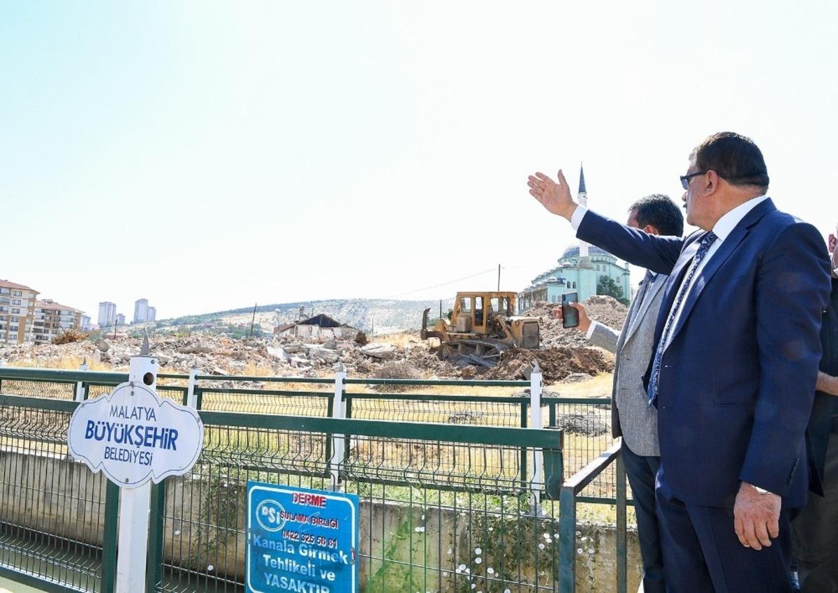 Beydağı kentsel d&ouml;n&uuml;ş&uuml;m projesini b&uuml;y&uuml;kşehir tamamlıyor