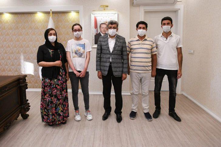 Vali Bilmez LGS Türkiye birincilerini ağırladı G3