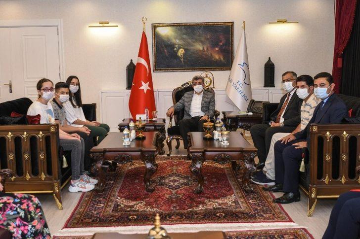 Vali Bilmez LGS Türkiye birincilerini ağırladı G5