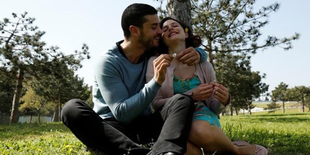 İlişki Durumu: Karışık 38. B&ouml;l&uuml;m Fotoğrafları