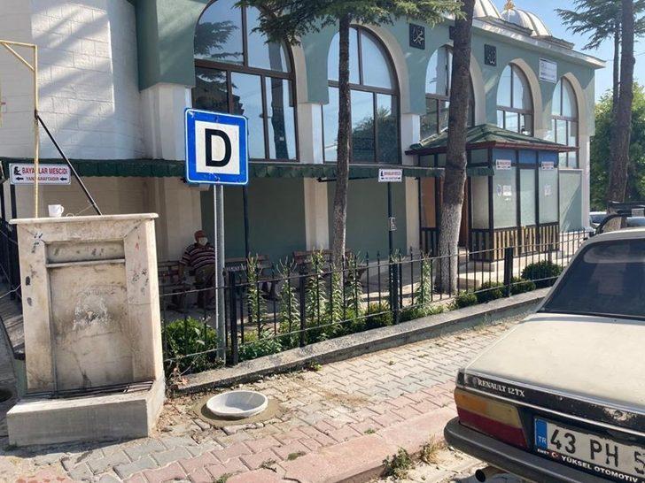 Çeşmelerin yanına sokak havanları için mermer su kapları G5