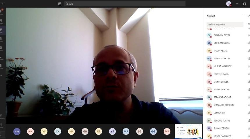 Bayburt Üniversitesinde görev yapan temizlik personellerine Covid-19 içerikli hijyen eğitimi verildi