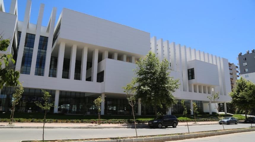 Mezitli Belediyesi binası, ulusal mimarlık sergisi ve ödülleri finaline kaldı