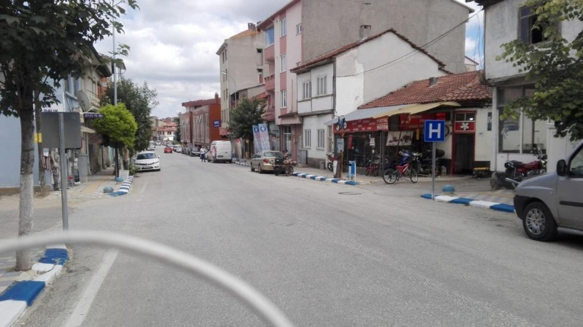 Artık Pazaryeri İl&ccedil;e Devlet Hastanesinin bir y&ouml;n tabelesi var
