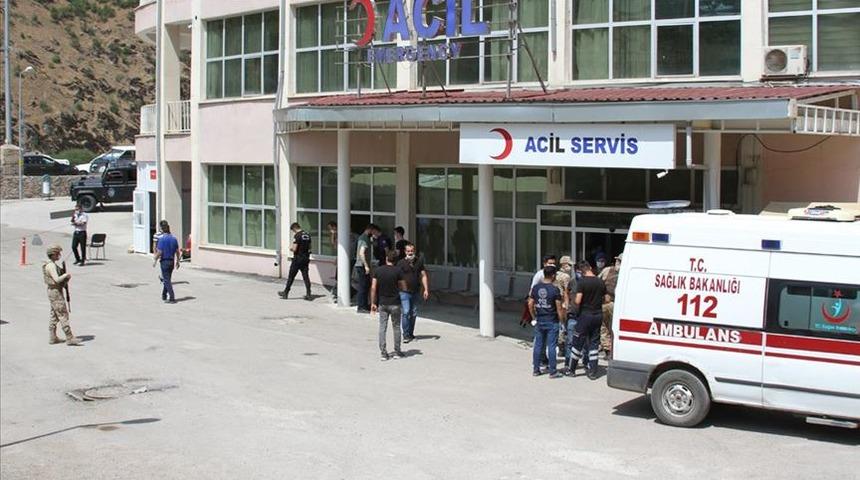 Son dakika Şemdinli'de hain tuzak: 2 asker ve 1 güvenlik korucusu yaralı