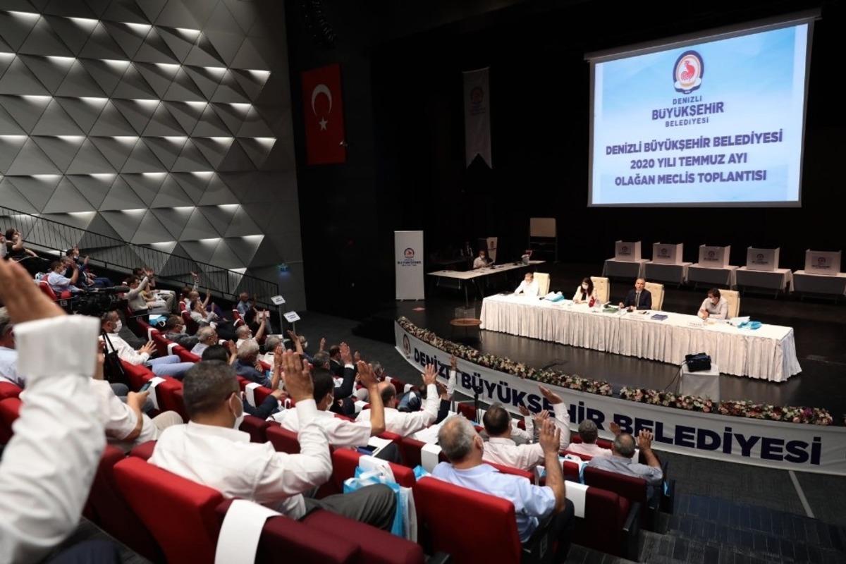 Denizli B&uuml;y&uuml;kşehirde pandemi sonrası ilk meclis toplantısı