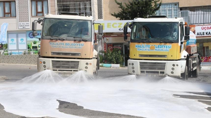 Haliliye’de cadde ve sokaklar dezenfekte edildi