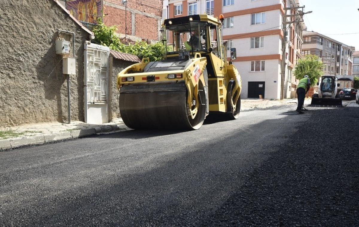 Fen İşleri ekiplerinin &uuml;st yapı &ccedil;alışmaları