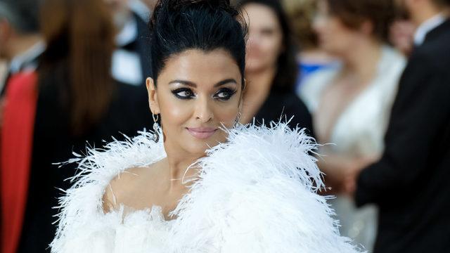Koronaya yakalanan ünlü oyuncu Aishwarya Rai hastaneye kaldırıldı
