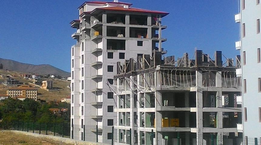 Kredi faizlerinin d&uuml;şmesi konut satışlarını arttırdı