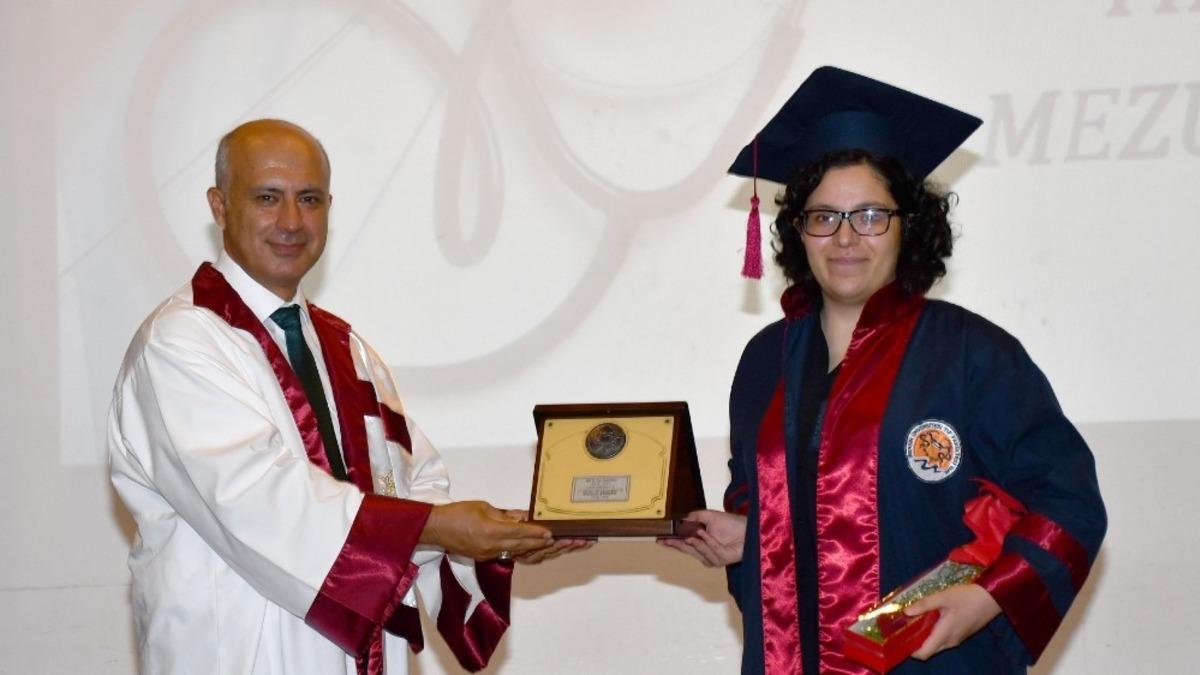 ME&Uuml; Tıp Fak&uuml;ltesi&rsquo;nde mezuniyet t&ouml;reni