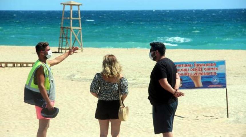 Gelen geri d&ouml;nd&uuml;! Denize girmek yasaklandı
