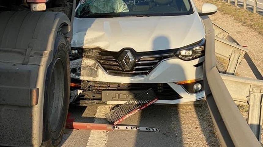 Y&uuml;cel Yenilmez trafik kazası ge&ccedil;irdi