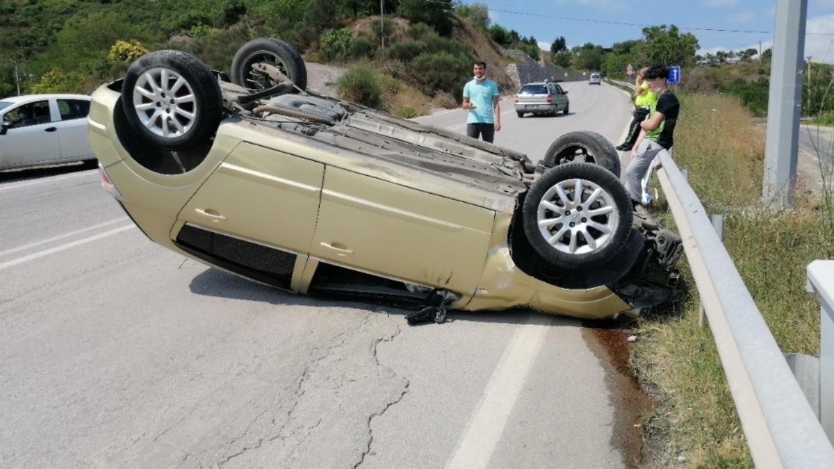 K&ouml;rfez&rsquo;de kontrol&uuml;n&uuml; kaybeden otomobil takla attı: 1 yaralı
