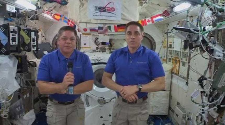  Crew Dragon ekibinin d&uuml;nyaya d&ouml;n&uuml;ş tarihi belli oldu