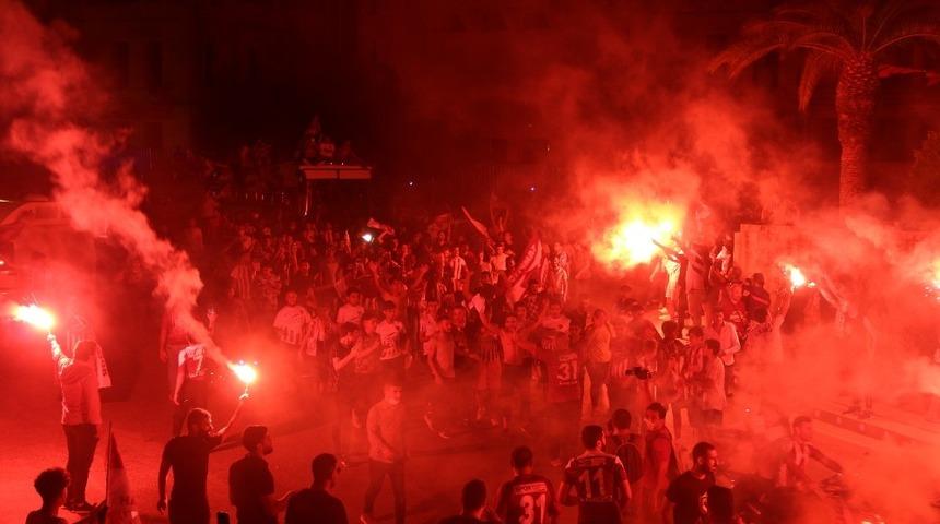 Hatayspor şampiyonluğu taraftarıyla kutladı