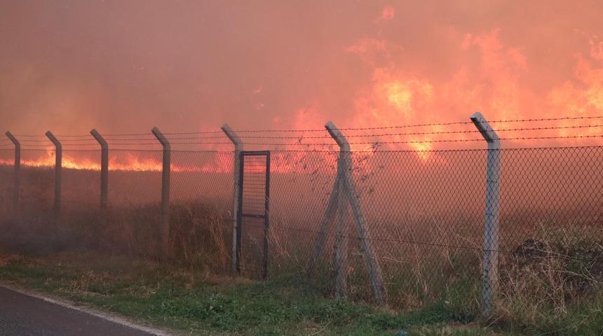 Laodikya antik kentinde çıkan yangın korkuttu