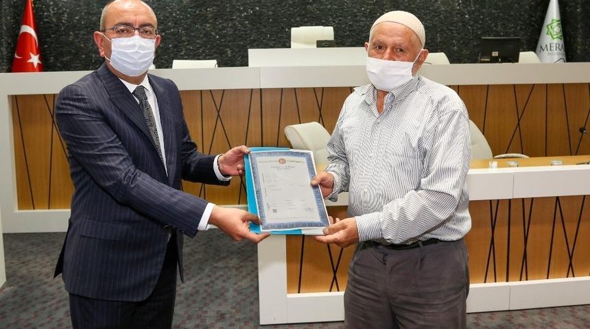 Meram’da iki mahallede daha tapu sevinci