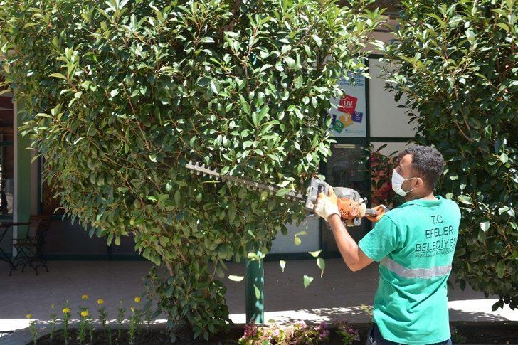 Efeler Belediyesi, tenis kortunda çevre bakım çalışması gerçekleştirdi G5