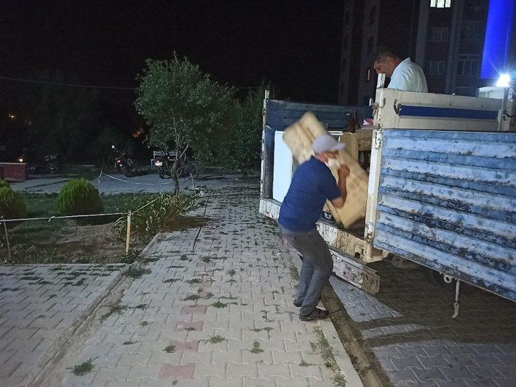 Şuhut Gönüllüleri ihtiyaç sahiplerine ulaşmaya devam ediyor G4