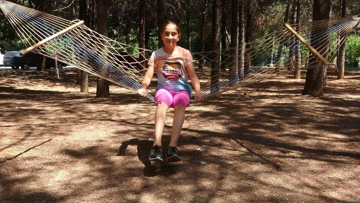 Sıcaktan bunalanlar piknik alanlarına akın etti G5