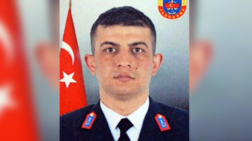 Mide k&uuml;&ccedil;&uuml;ltme ameliyatı olan Uzman &Ccedil;avuş Mehmet Cerit hayatını kaybetti