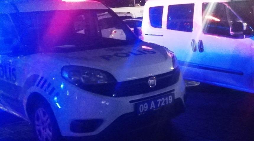 Oto hırsızları kovalamaca sonucu yakalandı