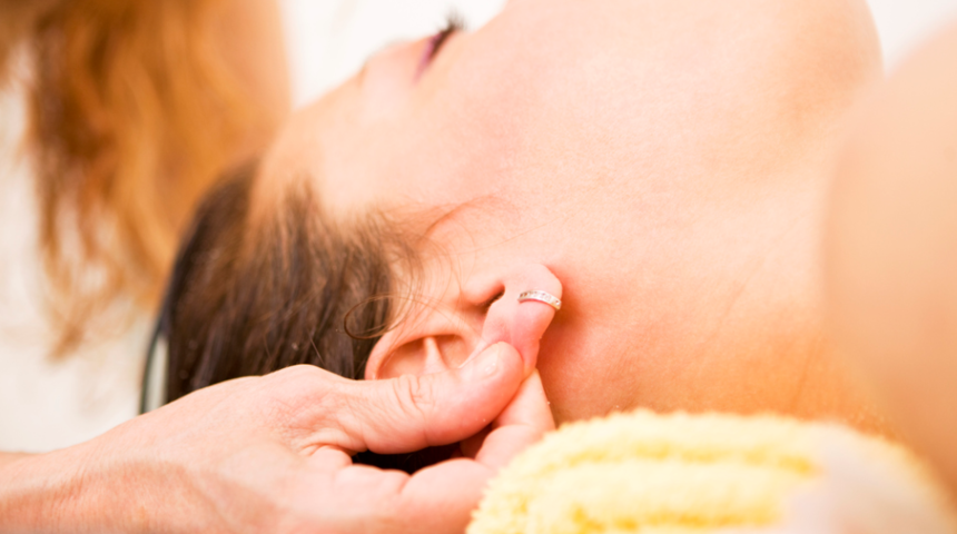 Kulağınıza bu masajı yaptığınızda hayat çok daha güzel olacak! Faydaları saymakla bitmiyor...