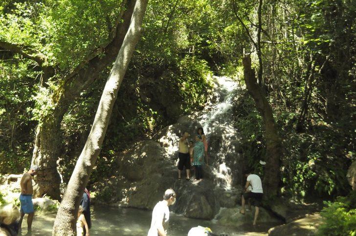 Turgut Şelalesi ziyaretçi akınına uğruyor G2