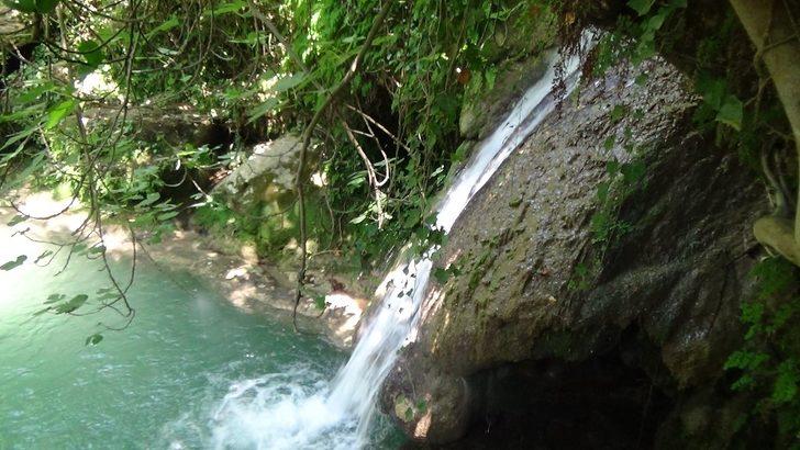 Turgut Şelalesi ziyaretçi akınına uğruyor G4