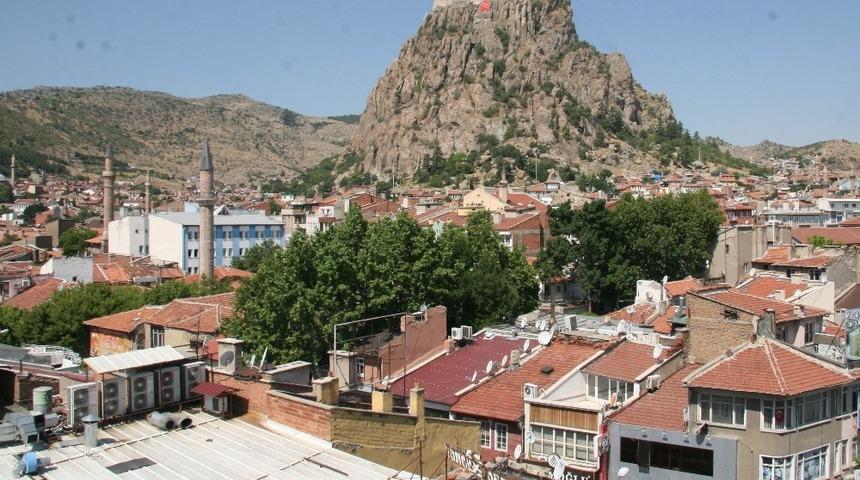 Afyonkarahisar&rsquo;da haziran ayında bin 325 konut satıldı