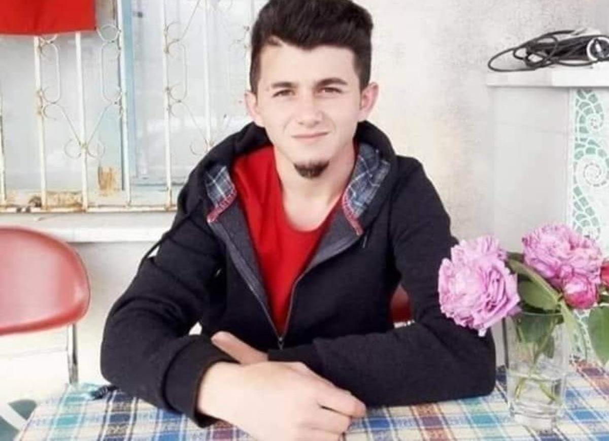 Fethiye&rsquo;de ambulansla &ccedil;arpışan motosikletin s&uuml;r&uuml;c&uuml;s&uuml; &ouml;ld&uuml;