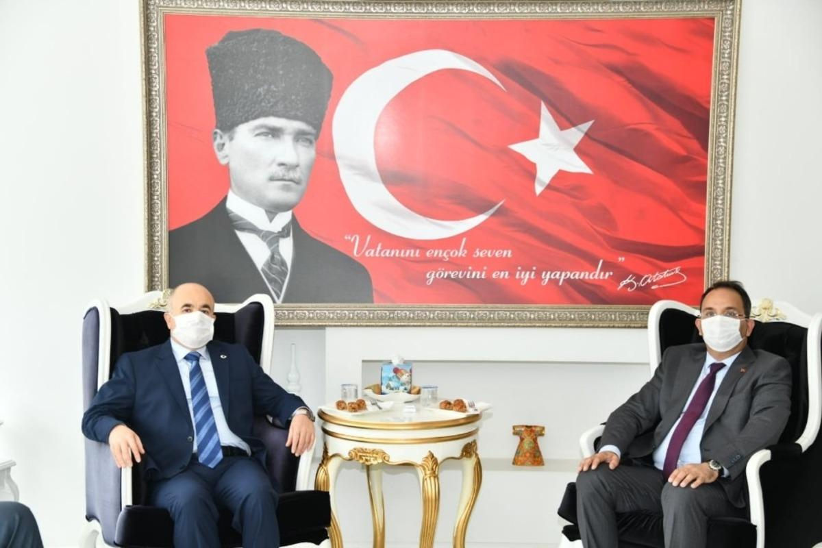 Vali Dağlı Bafra&rsquo;yı ziyaret etti