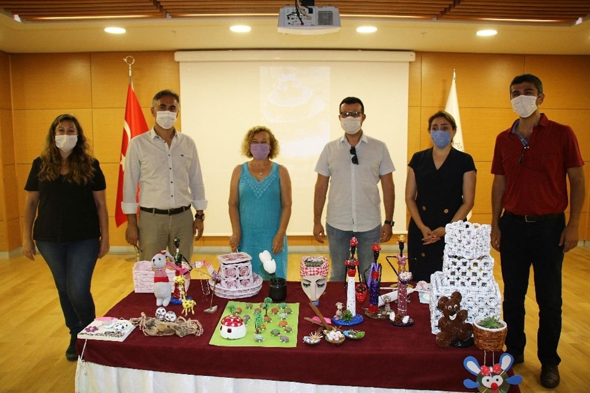 B&uuml;y&uuml;kşehirin &ccedil;evreci yarışmasında eserler değerlendiriliyor