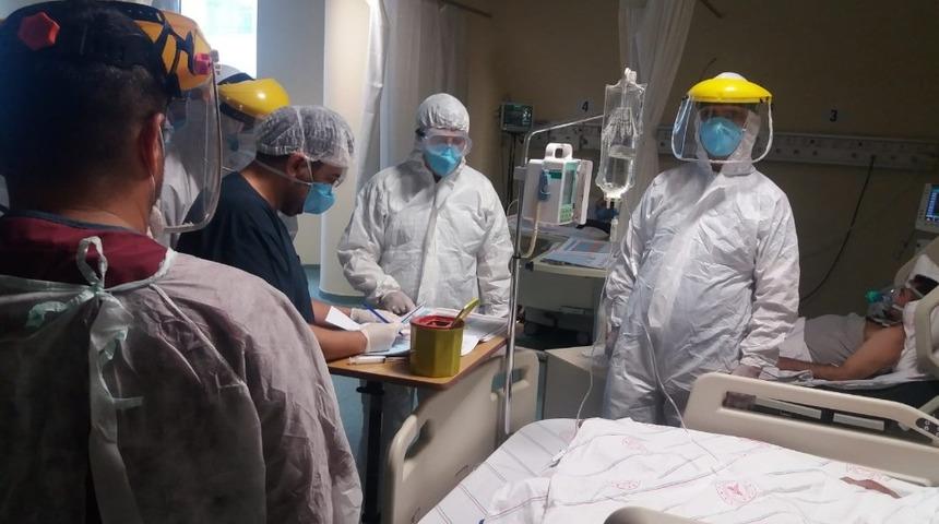 M&uuml;d&uuml;r S&uuml;nnet&ccedil;ioğlu&rsquo;ndan korona vir&uuml;s hastalarına ziyaret