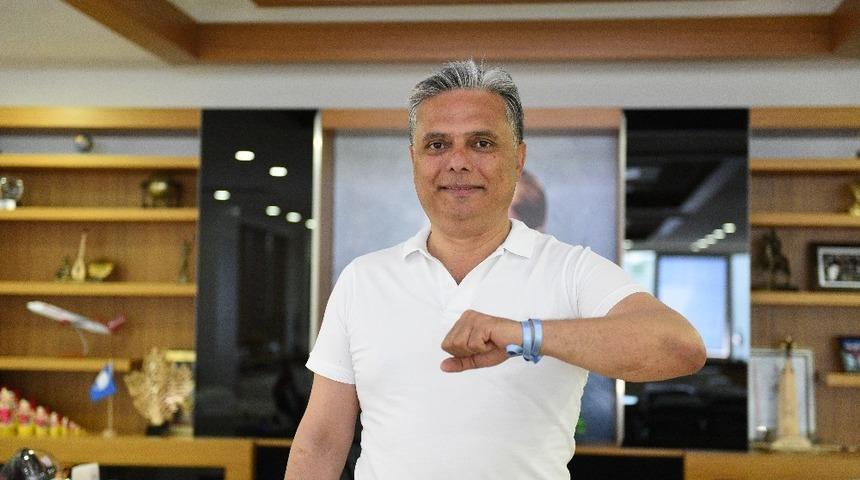 &lsquo;&Ccedil;ocuklar İ&ccedil;in Mavi Kurdele Tak&rsquo; kampanyasına destek