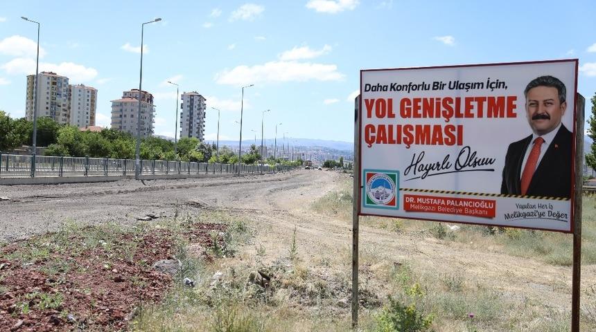 Başkan Palancıoğlu, "&Ccedil;alışma S&uuml;resince Trafik Uyarı ve Uyarıcılara Dikkat Edelim!&rdquo;