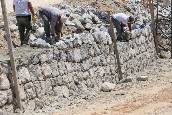 Yunus Emre Kültür Parkı yolu düzenleniyor G4