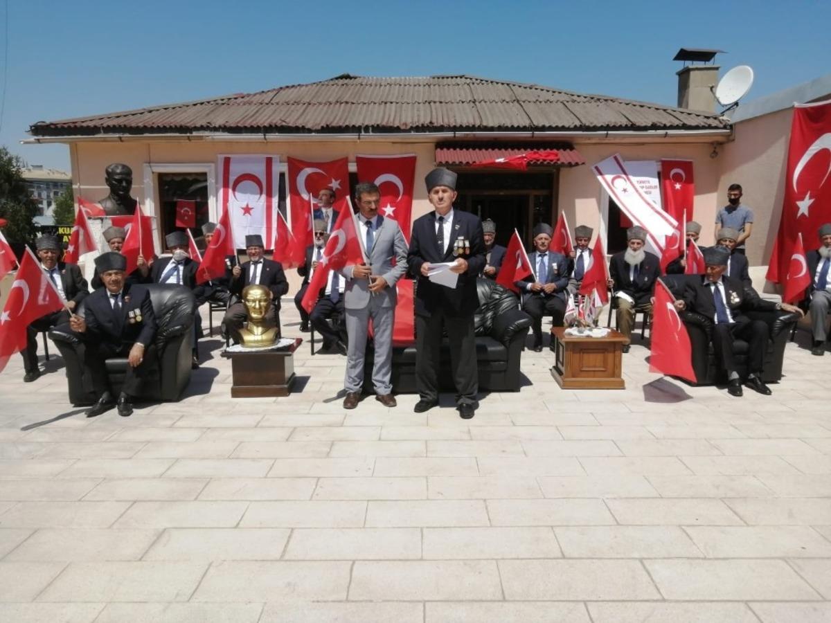 Gaziler, Kıbrıs Barış Harekatı&rsquo;nın 46. yıl d&ouml;n&uuml;m&uuml;n&uuml; kutladı