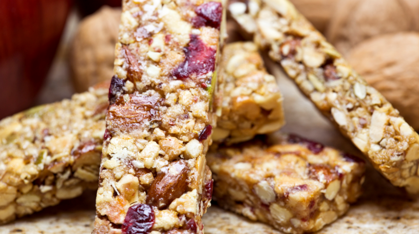 Ev yapımı protein bar ile spor sonrası protein ihtiyacınızı doğal &uuml;r&uuml;nlerle karşılayacaksınız!