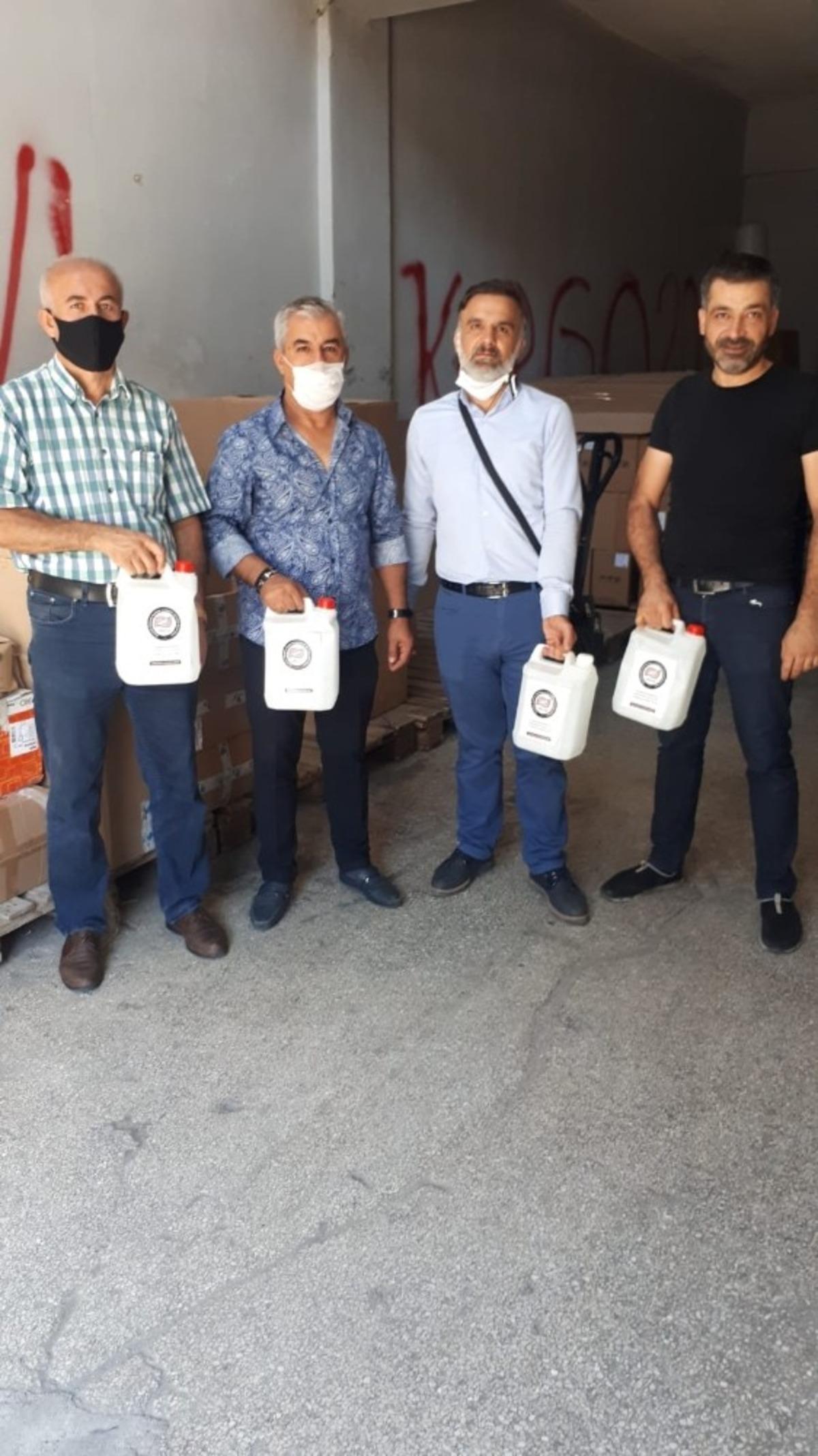 DİBEKOD &uuml;yelerine &uuml;cretsiz dezenfektan dağıtıyor