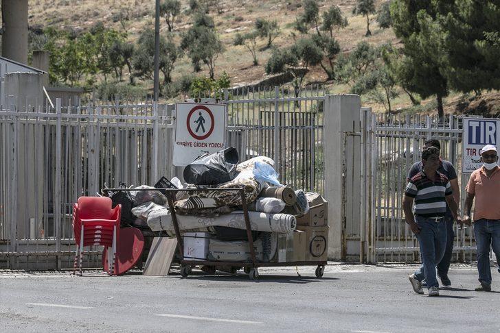 Suriyelilerin güvenli bölgelere dönüşü sürüyor G2
