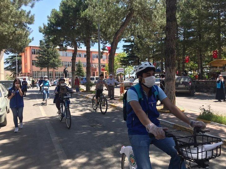 Arapgir’de bisikletli maske dağıtımı G3