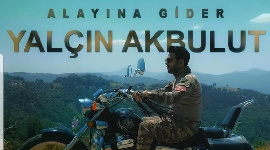 ‘Alayına Gider’ şarkısı zirveye oturdu