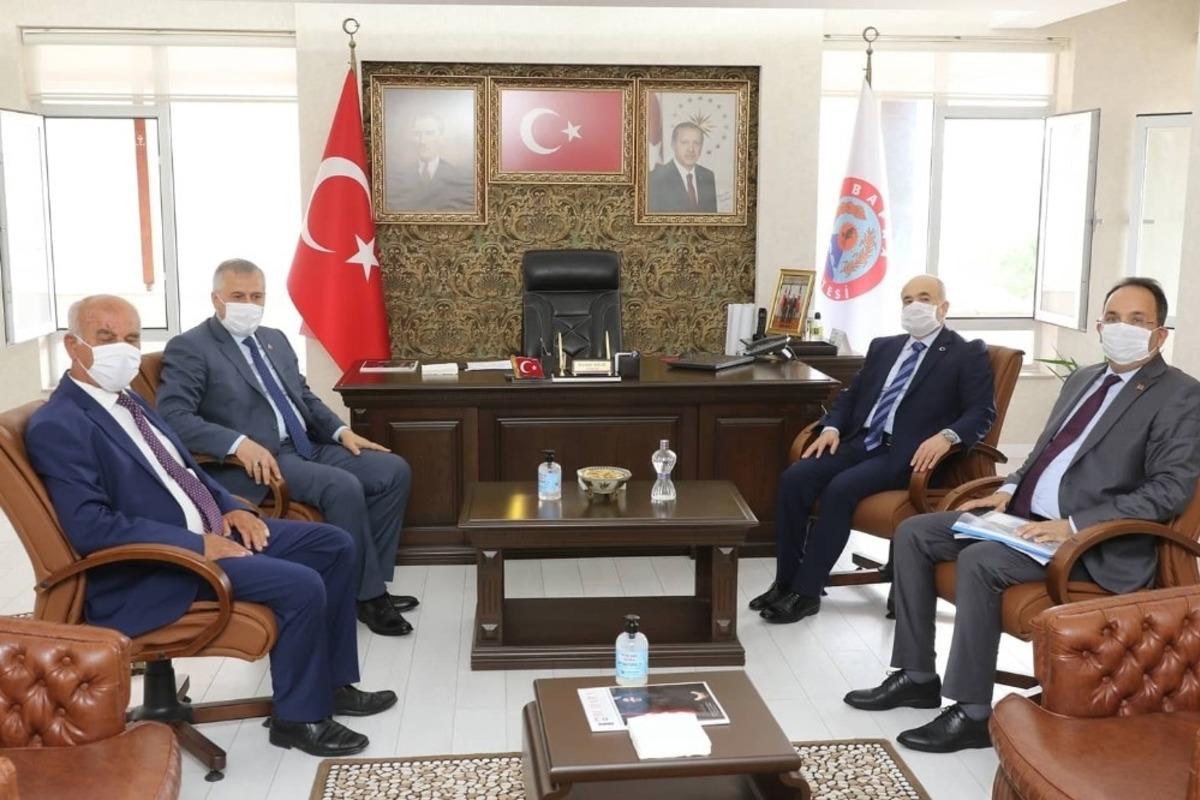 Vali Dağlı: &ldquo;Yerel y&ouml;netimler iş birliği platformunda etkili şekilde buluşması gerekiyor&rdquo;